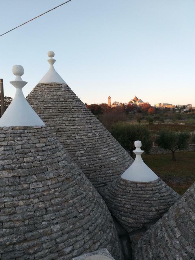I Trulli Del Fattore Locorotondo Exterior photo